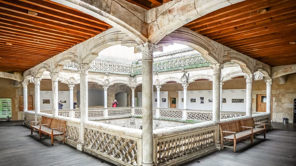 salamanca-casa-de-las-conchas