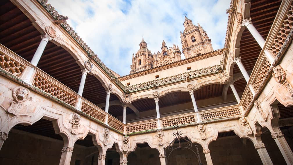 salamanca-casa-de-las-conchas