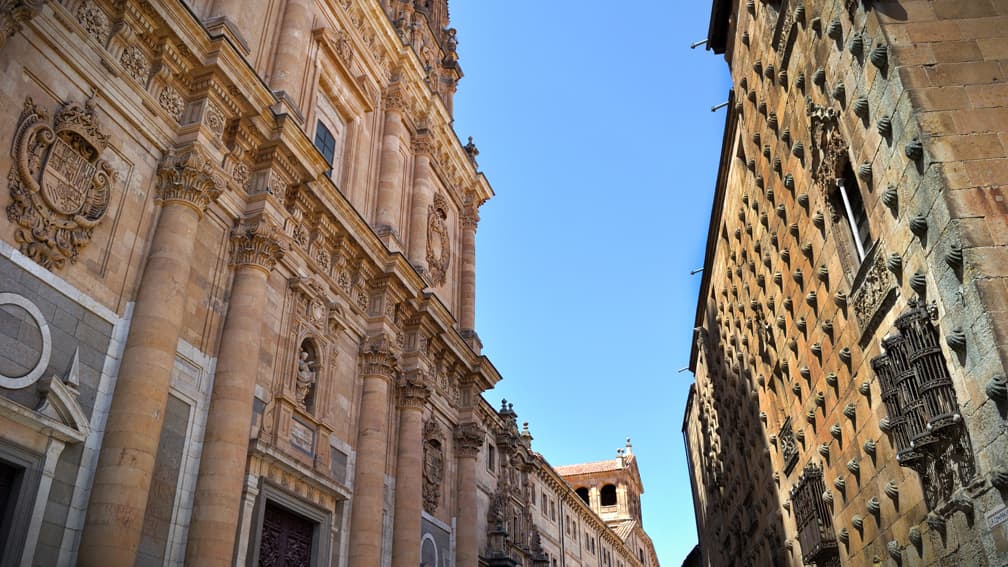 salamanca-casa-de-las-conchas