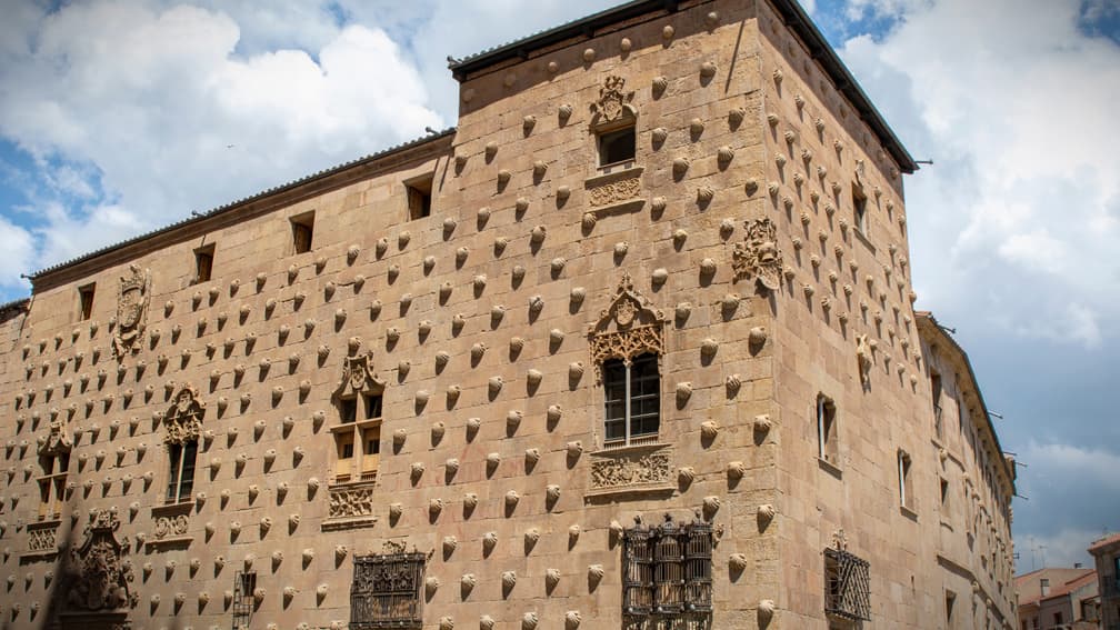 salamanca-casa-de-las-conchas