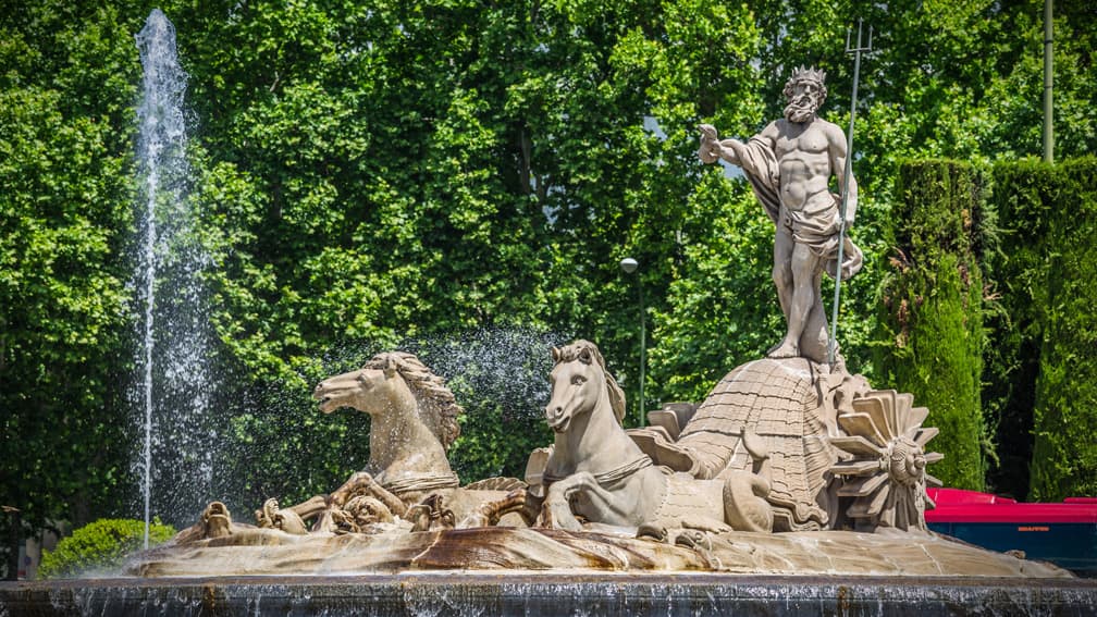 madrid-paseo-del-prado-y-sus-fuentes