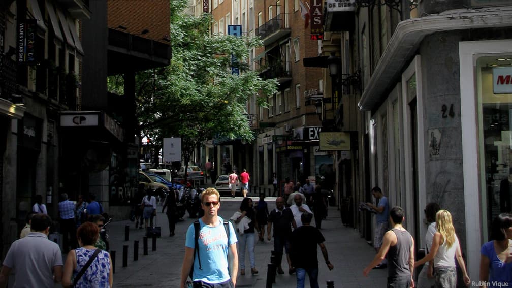 madrid-plaza-del-carmen-y-calle-de-la-abada